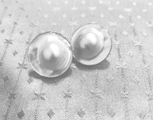 Load image into Gallery viewer, "Fried Egg" Mabe Pearl Earrings