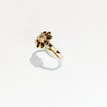 Load image into Gallery viewer, Blooming Diamond Ring
